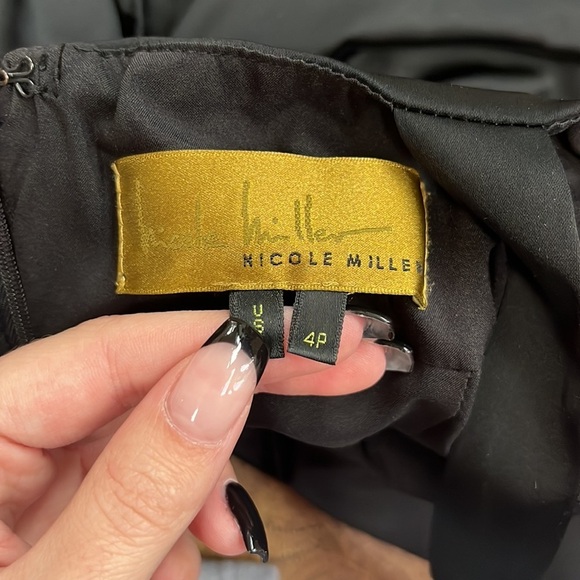 Nicole Miller Woman’s Black Dress Size 4P - Picture 5 of 6